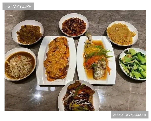 何卓佳豪宅厨房比五星级酒店还讲究,估计饭菜上桌都得排队抢着拍照吧 何卓佳豪宅厨房比五星级酒店还讲究,估计饭菜上桌都得排队抢着拍照吧